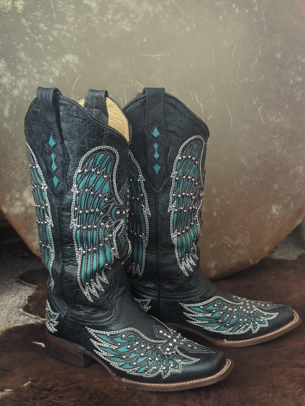 CORRAL A1142 distressed black & turquoise studded winged cross cowgirl boots 7.5
